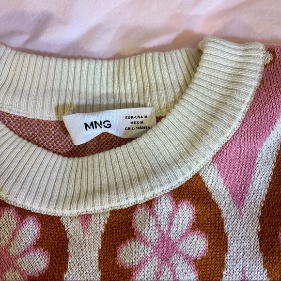 SOLD Retro Floral Sweater Vest - Picture 3 of 3